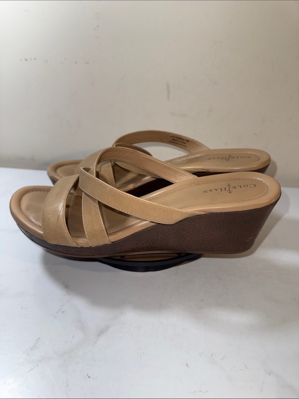 Cole Haan Air Tan Leather Thong Crisscross Wedge Sandals Size 10B